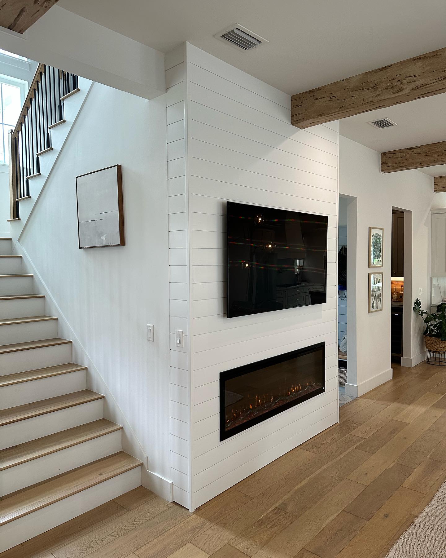 TV Entertainment Centers project by AVP Construction JAX