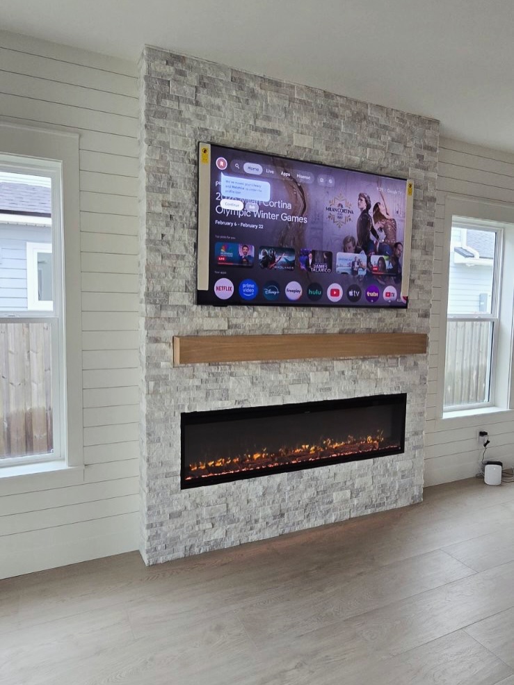 TV Entertainment Centers project by AVP Construction JAX