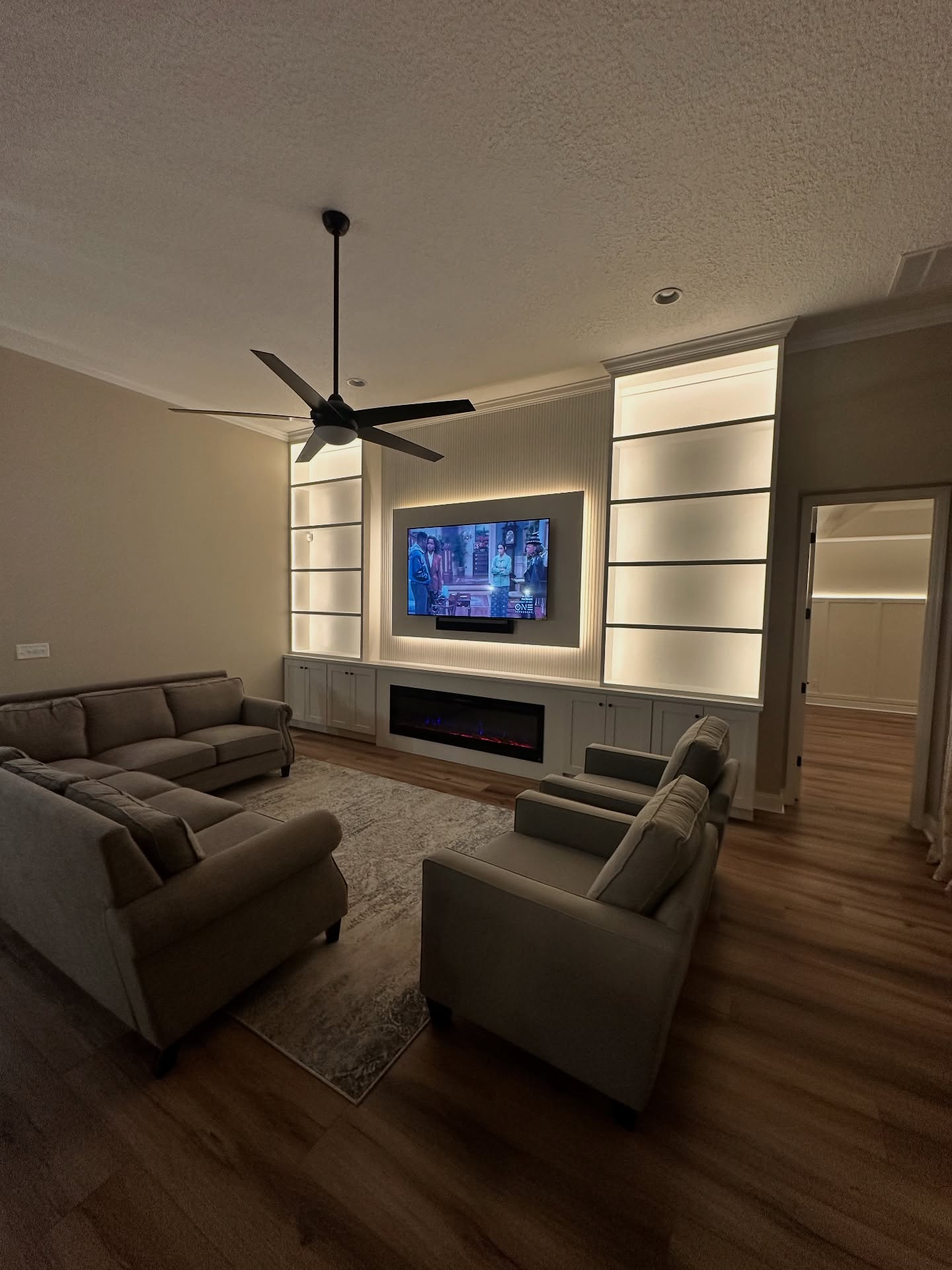 TV Entertainment Centers project by AVP Construction JAX
