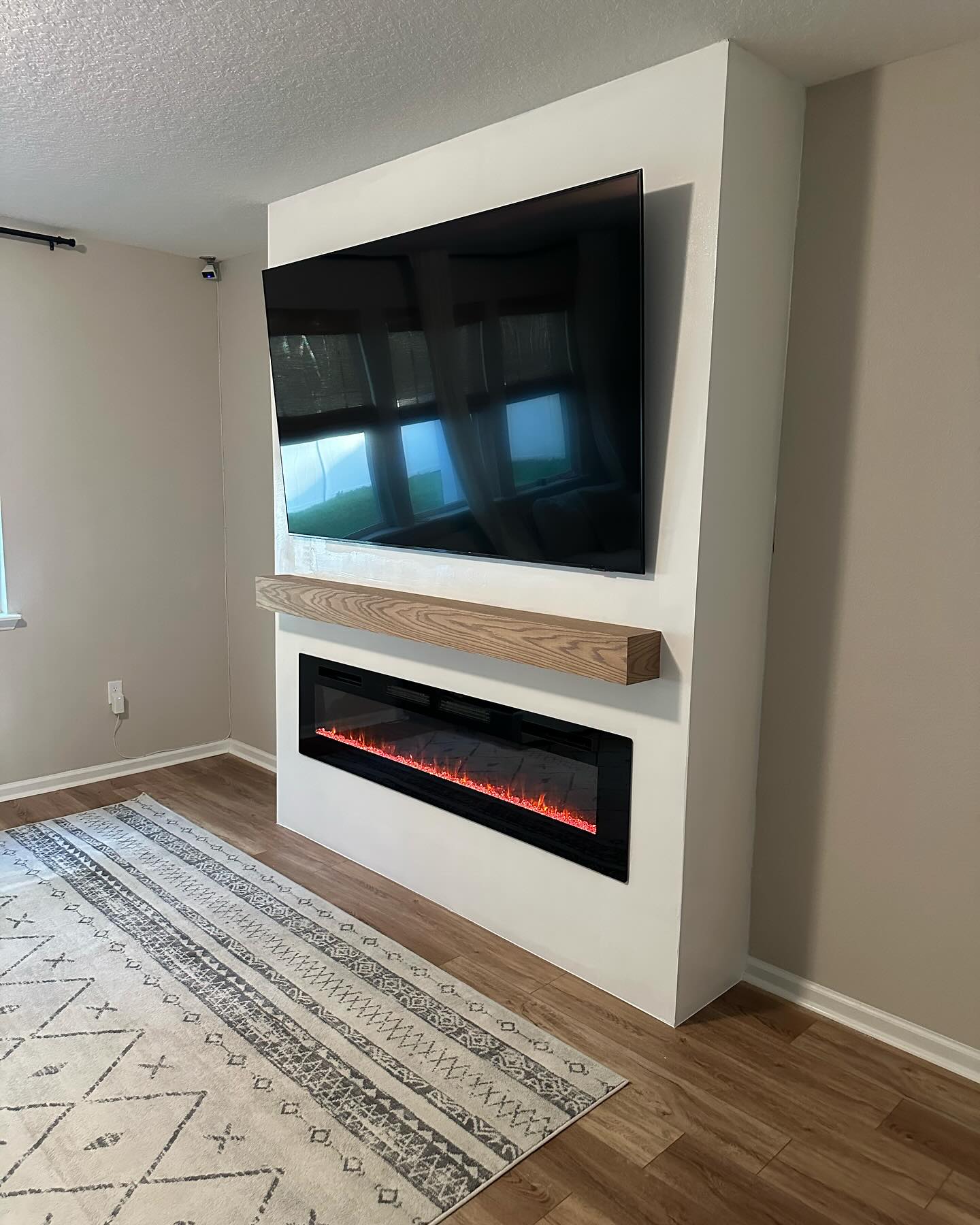 TV Entertainment Centers project by AVP Construction JAX